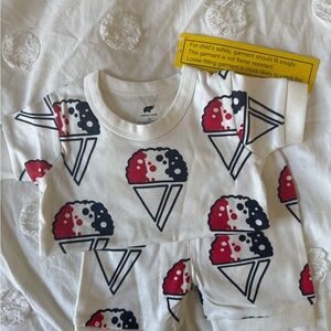 NWT Monica & Andy Ice Cream Print short sleeve pjs 2T
